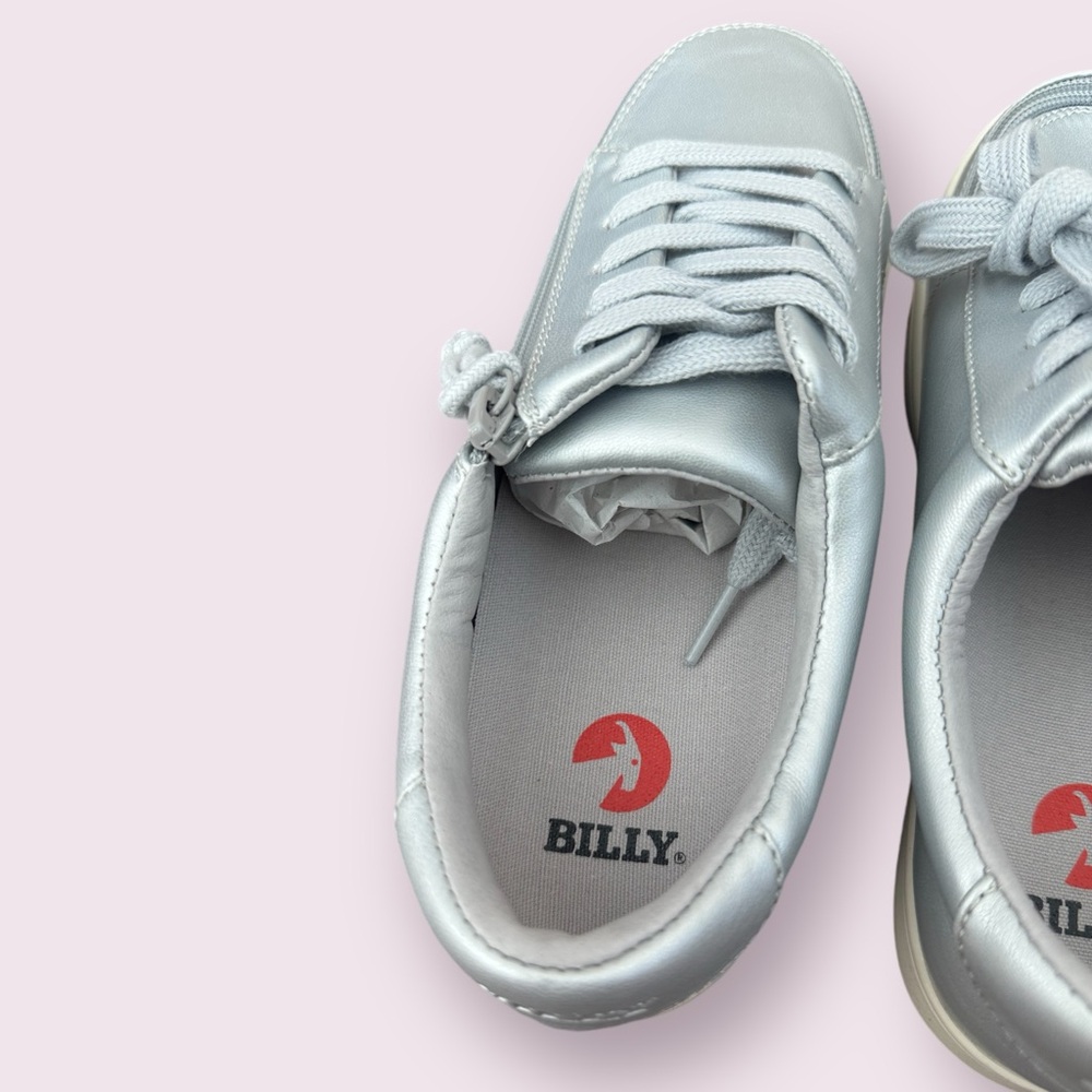 Like New Women’s Billy Footwear Silver Metallic Shoes With Box Size 6 Wide - Picture 6 of 12